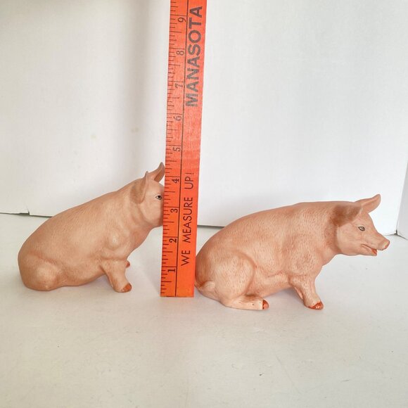Royal Crown Porcelain Pig Figurines Set Of 2 Collectible Decorative Pieces - Picture 13 of 14